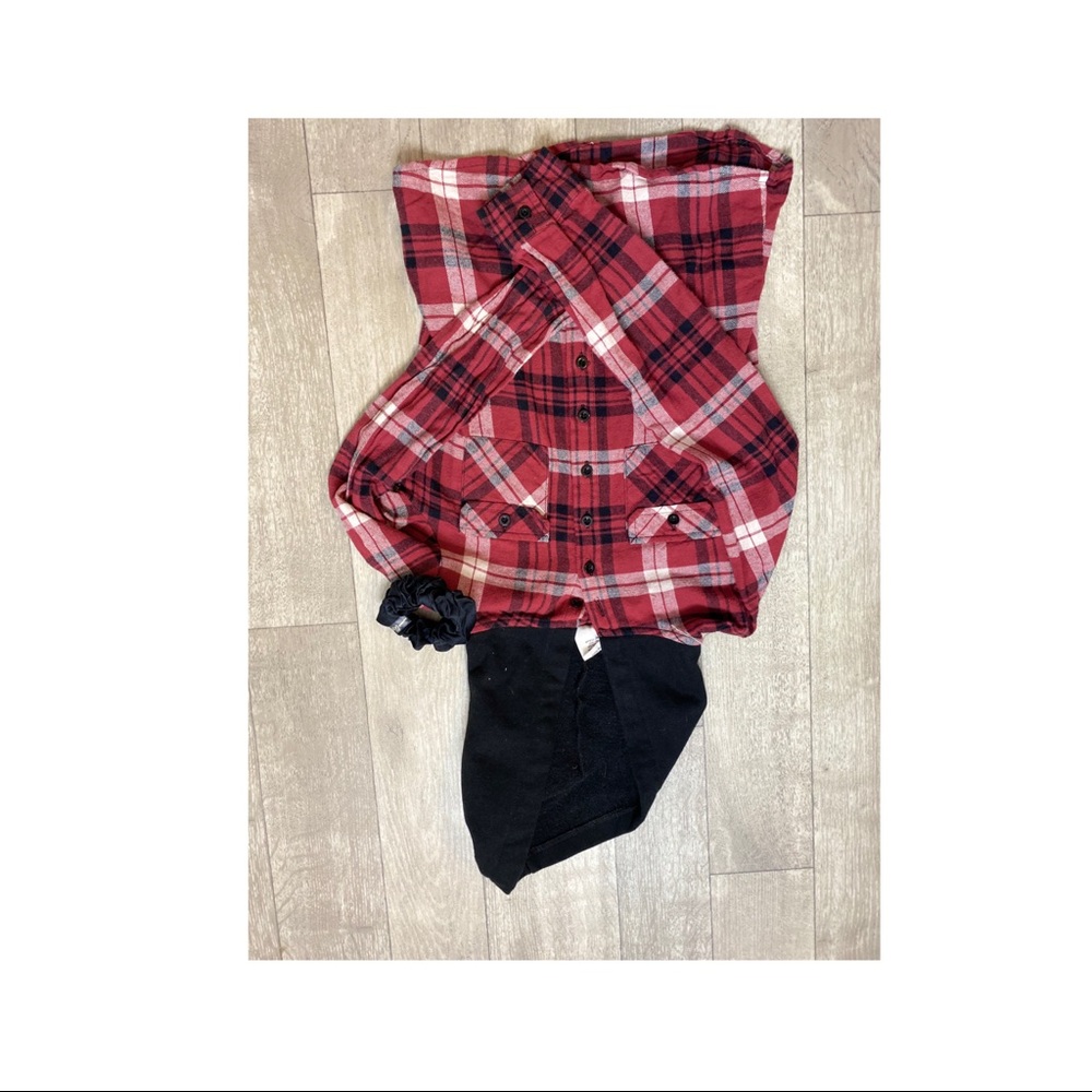tillys maroon sweatshirt flannel.